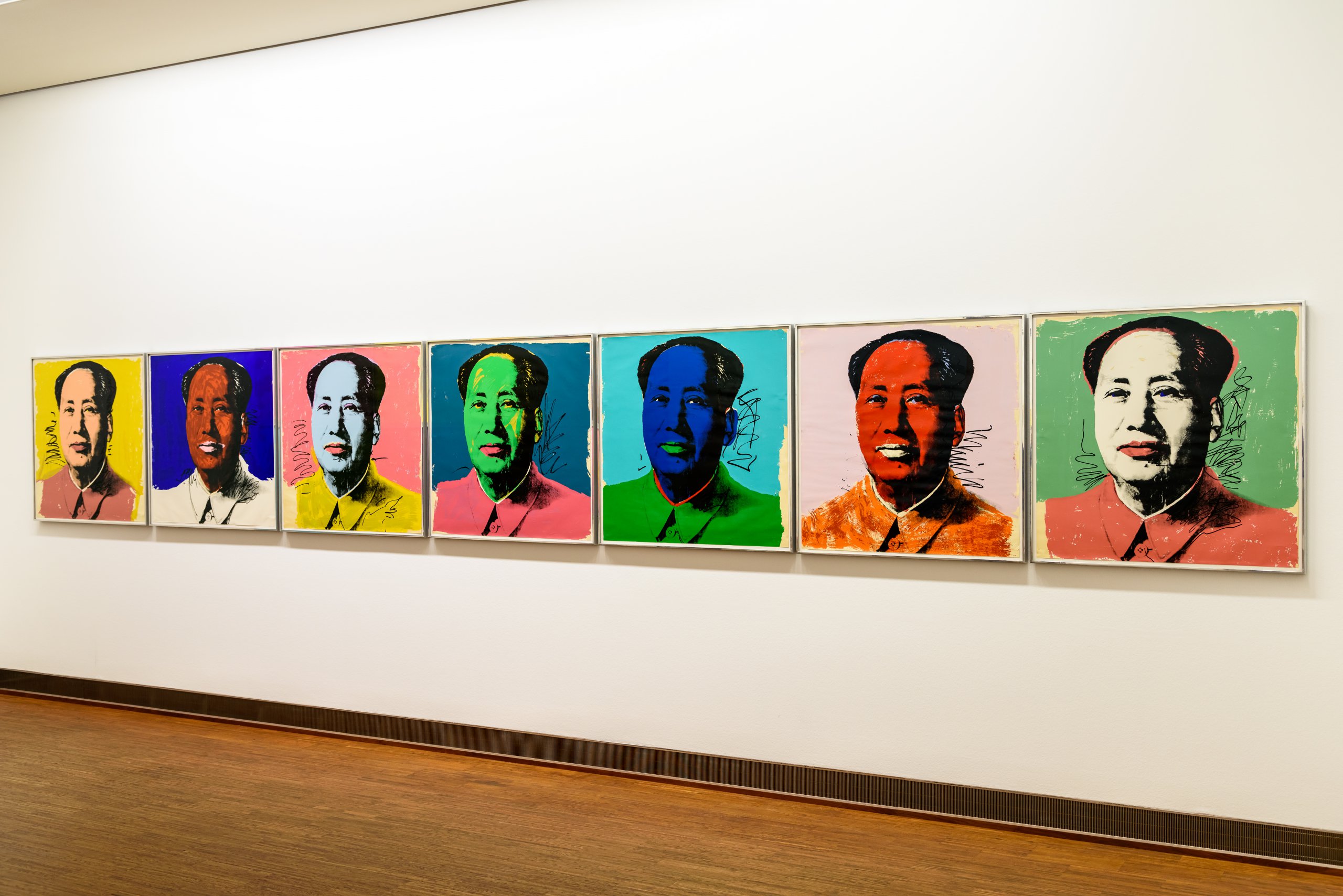 Vienna,,Austria,-,August,20,,2015:,Andy,Warhol,Mao,Tse-tung